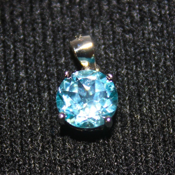 Jewelry - Silver Genuine Topaz s925 Necklace Pendant